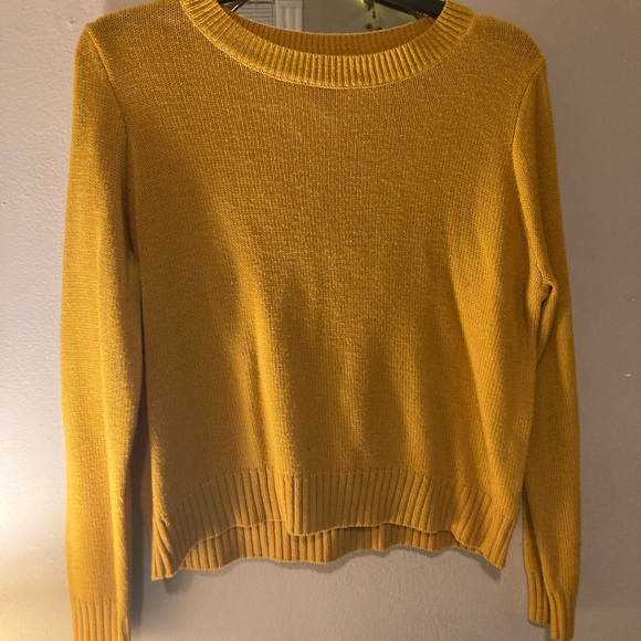 H&M Divided Yellow-Gold Cropped Sweater, size M, great condition, best offer - Picture 6 of 6